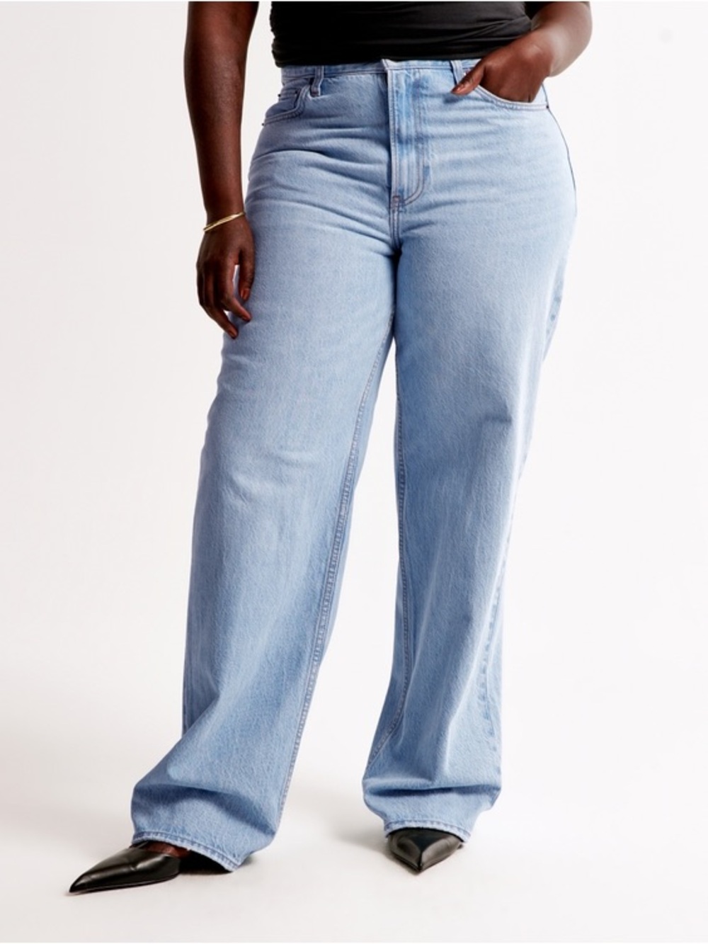 Abercrombie & Fitch Curve Love High Rise Loose Jean